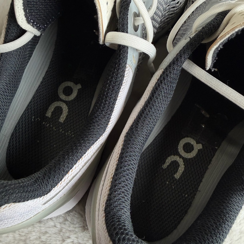 $160 On Cloudsurfer CloudTec Running Shoes Sneakers Gray White Black 9 - Picture 9 of 9